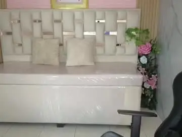Veronicaa_s  live sex cam