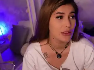 Bettyvelvet  live sex cam