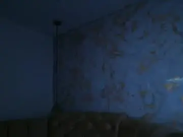 Brianaduque  live sex cam