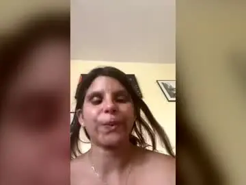 Brutecia  live sex cam
