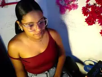 Chleo_rosse  live sex cam
