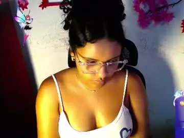 Chleo_rosse  live sex cam