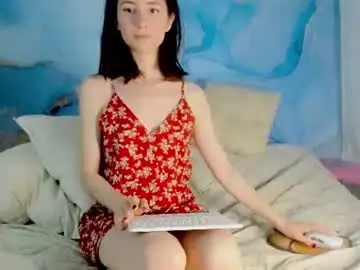 Crystalnut  live sex cam