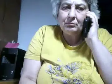 Exquisitemature  live sex cam