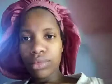 Hotbellysauce  live sex cam