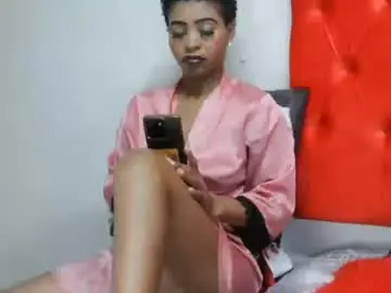 Kisserholic28  live sex cam