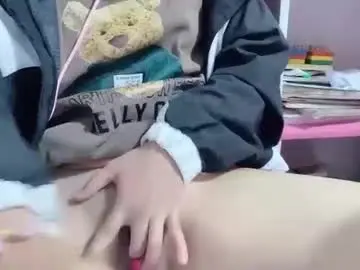 Lunochucki  live sex cam