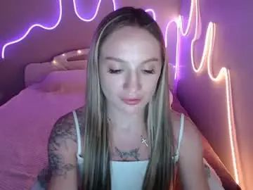 Meowwmirra  live sex cam