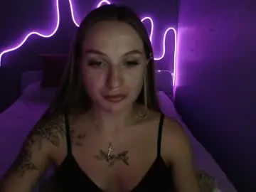 Meowwmirra  live sex cam