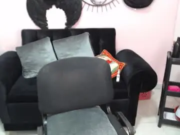 Miafuckpussyhard  live sex cam