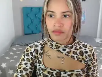 Miafuckpussyhard  live sex cam