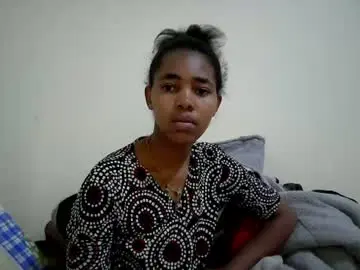 Midnightnala  live sex cam