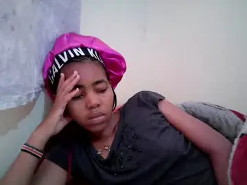 Midnightnala  live sex cam