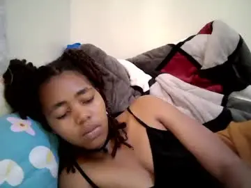 Midnightnala  live sex cam