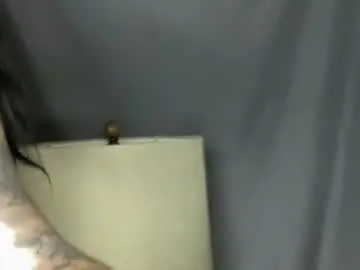 Missmidnight777  live sex cam