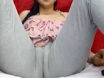 Nicolleowens  live sex cam