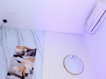 Saralewwis  live sex cam