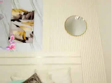 Saralewwis  live sex cam