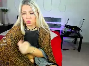 Stasy_traiin  live sex cam