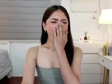 Ursluttysofia  live sex cam