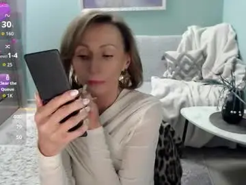 Wildelione03  live sex cam