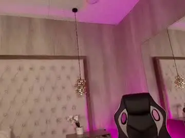 Elodie_rouge  live sex cam