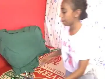 Indianvixen07  live sex cam