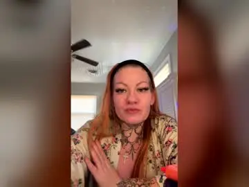 Kelzblowswoods  live sex cam
