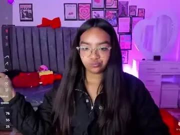 Lauu7  live sex cam