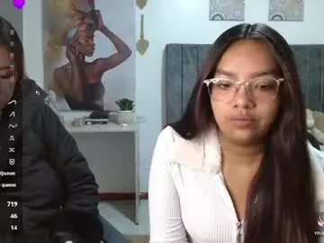 Lauu7  live sex cam