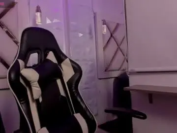 Lexxy_g  live sex cam