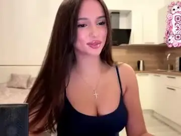 Lilmiabae  live sex cam