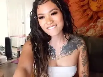 Lovelyxmacii  live sex cam