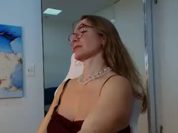 Milf_tea  live sex cam