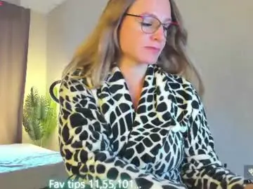 Milf_tea  live sex cam