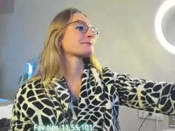 Milf_tea  live sex cam