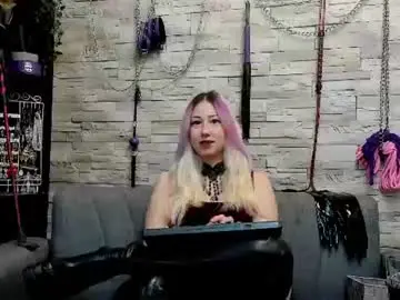 Miss_kaz  live sex cam