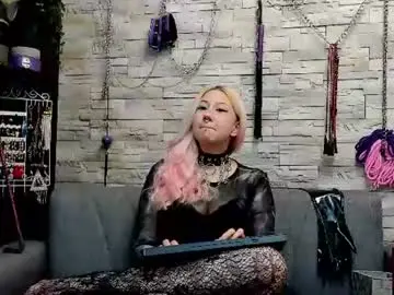Miss_kaz  live sex cam