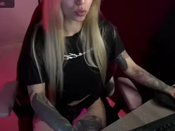 Saucy_jenn1  live sex cam