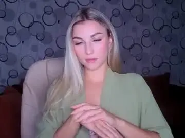 Sunsetwithava  live sex cam