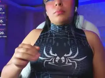 Valkyria12  live sex cam