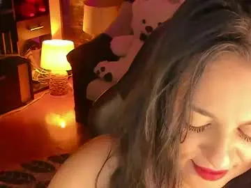 Xlaracroftx  live sex cam