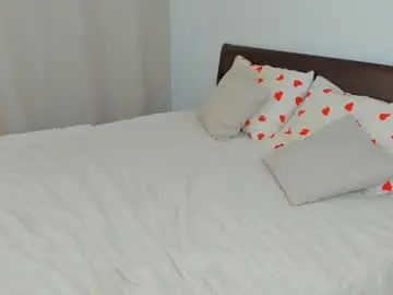 Xloe_queen  live sex cam