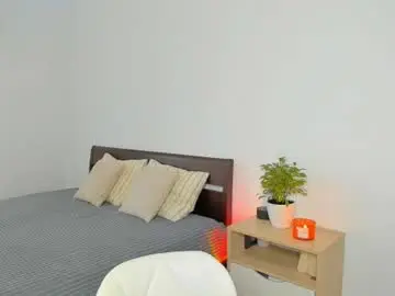 Xloe_queen  live sex cam