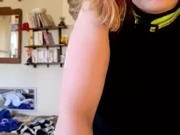 Appletina_  live sex cam