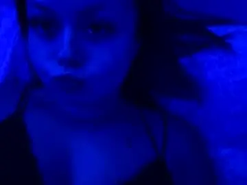 Aria_rae08  live sex cam