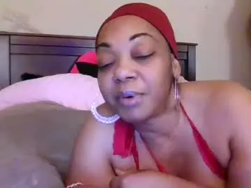 Brownroundrenee  live sex cam