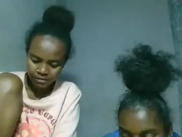Caella98  live sex cam