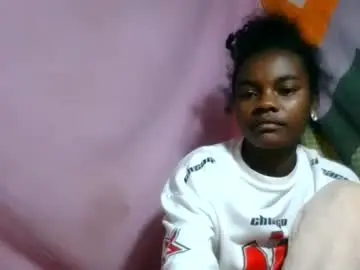 Caella98  live sex cam