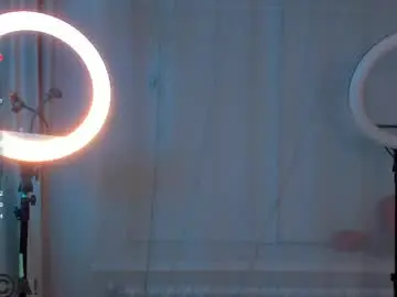 Enigmatic_ella  live sex cam